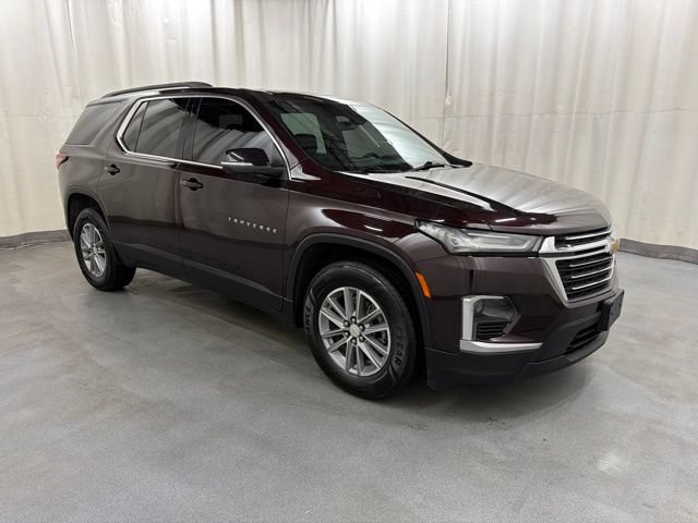 Used 2023 Chevrolet Traverse LT w/ Rear Camera Mirror Package