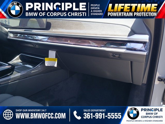 New 2026 BMW 740i w/ Executive Package RWD image 20
