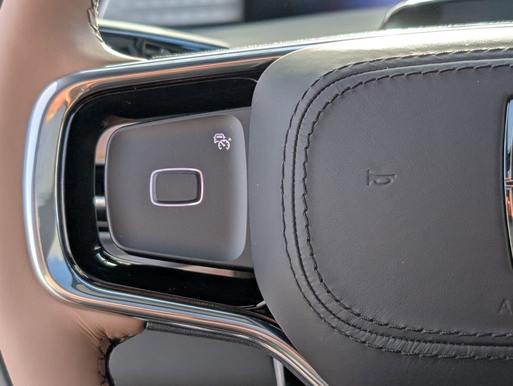 New 2026 Lincoln Navigator Black Label image 24