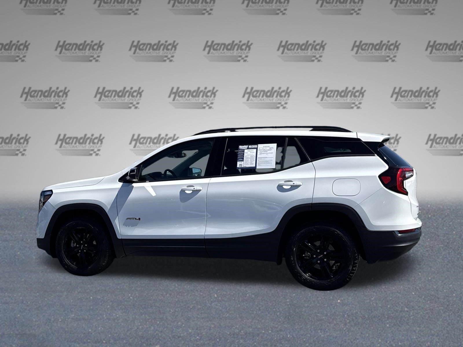 Used 2023 GMC Terrain AT4 image 11