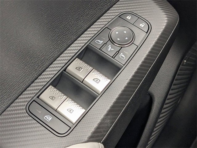 New 2025 Mitsubishi Outlander SE image 22