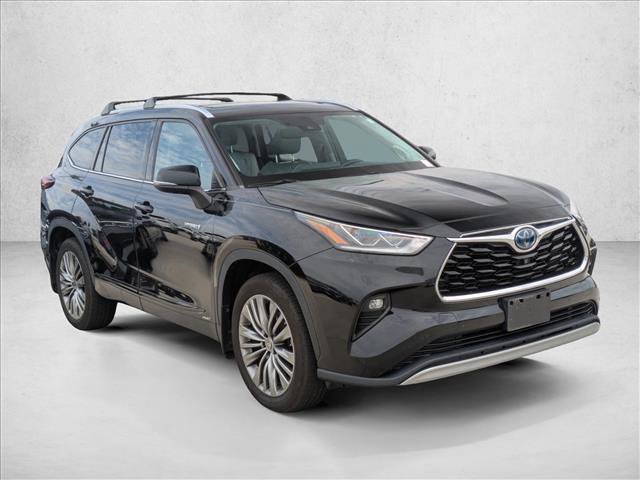 Used 2021 Toyota Highlander Platinum AWD/4WD image 3