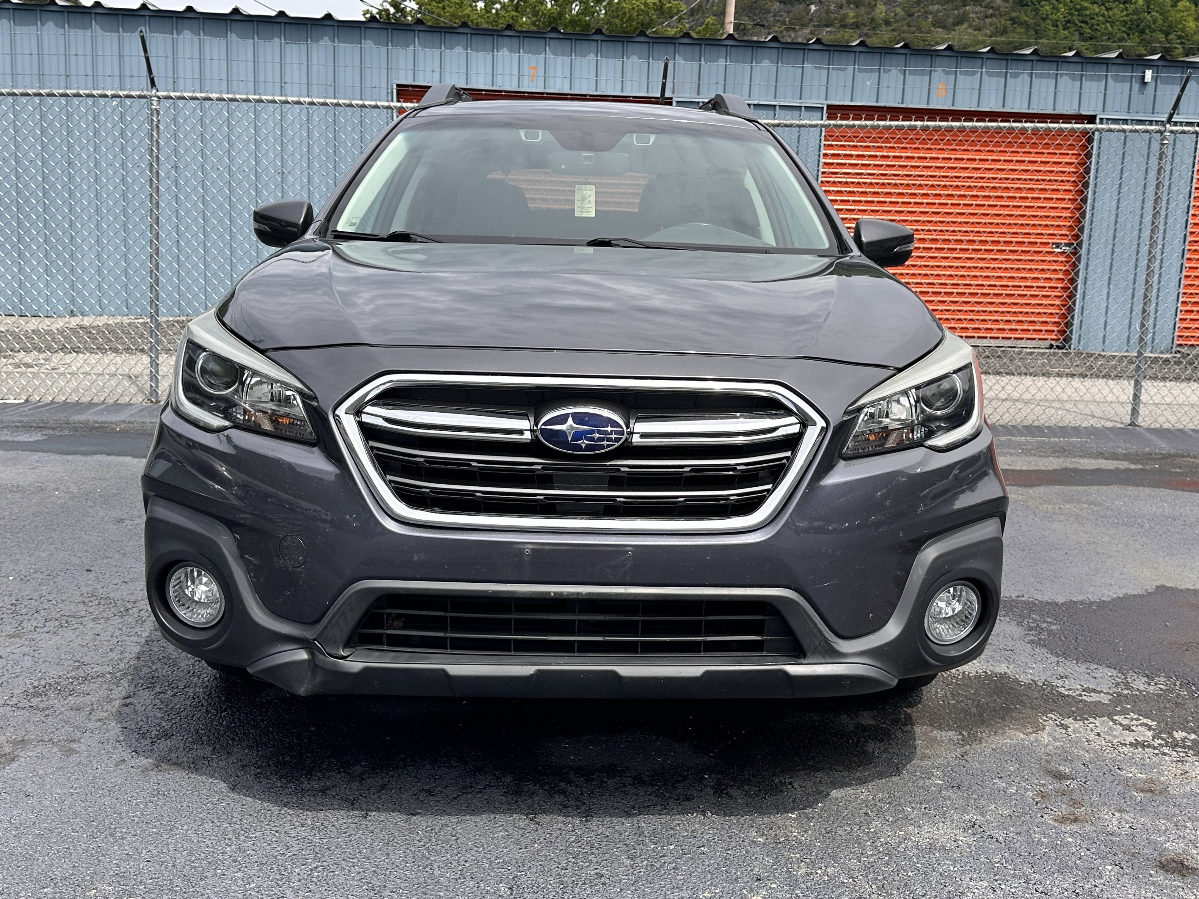 Used 2018 Subaru Outback 2.5i Premium AWD/4WD image 2