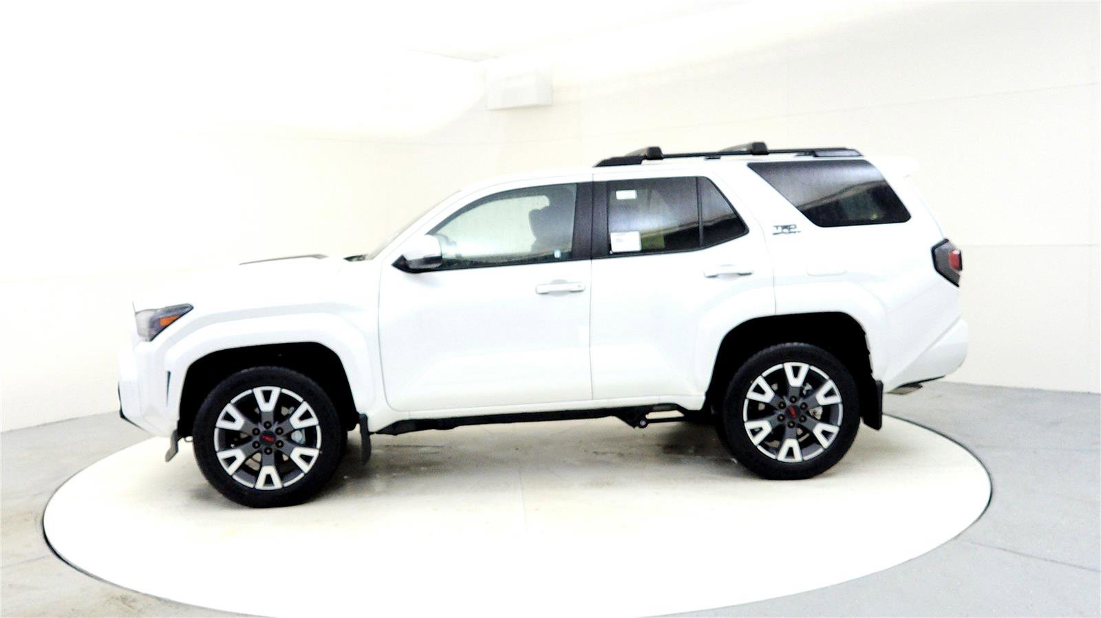 New 2026 Toyota 4Runner TRD Sport AWD/4WD image 3