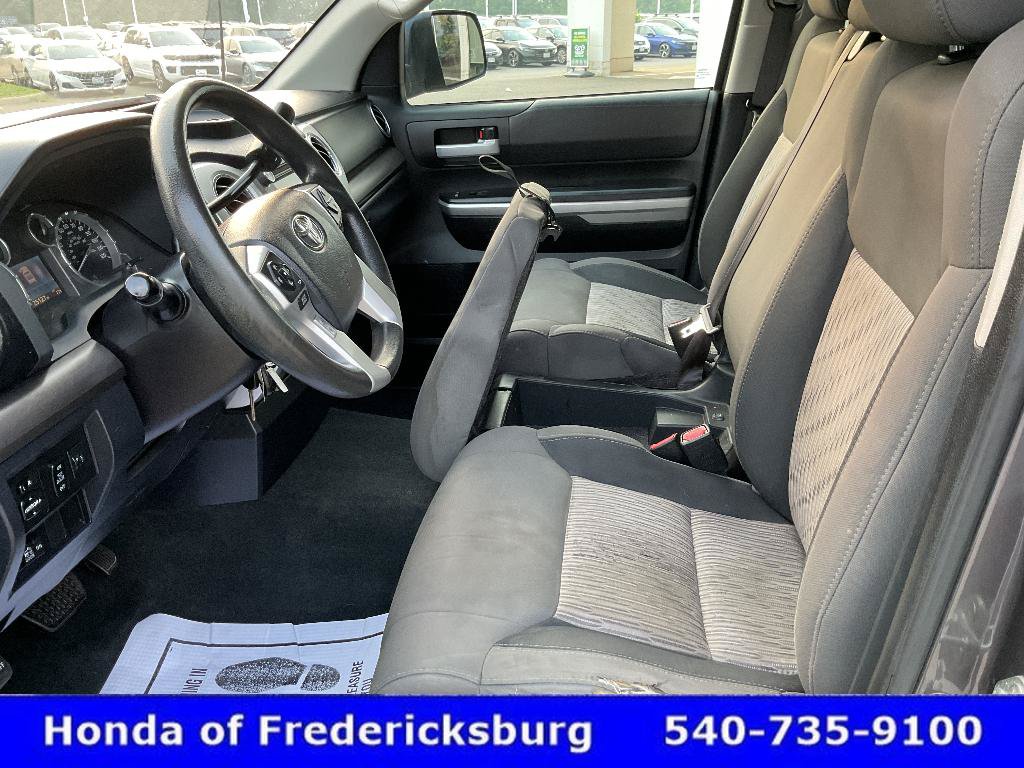 Used 2017 Toyota Tundra SR5 AWD/4WD image 28