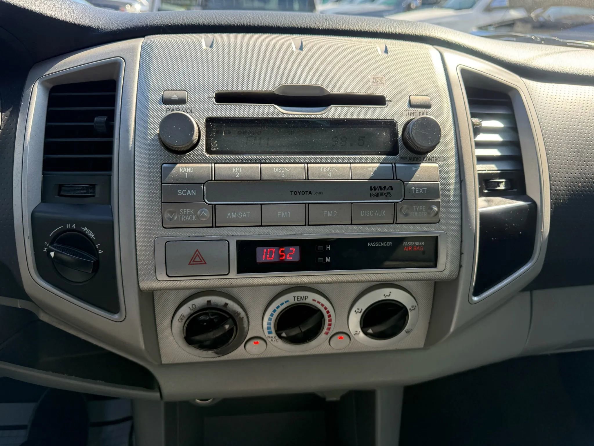 Used 2011 Toyota Tacoma 4x4 Double Cab w/ TRD Off-Road Pkg image 12