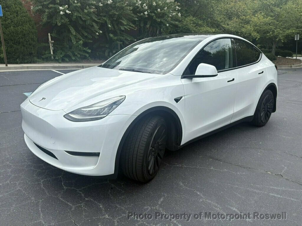 Used 2023 Tesla Model Y Long Range AWD/4WD image 3