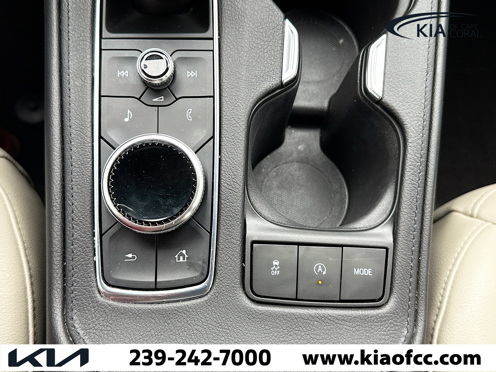 Used 2023 Cadillac XT4 Luxury w/ Driver Awareness Package image 28