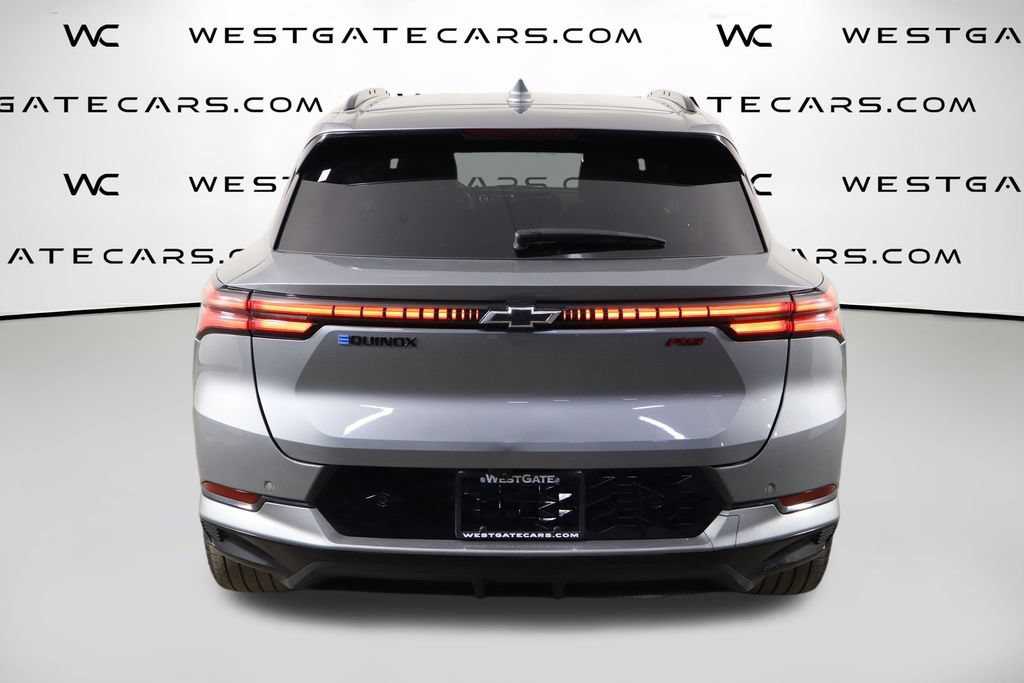 Used 2024 Chevrolet Equinox EV RS FWD image 4