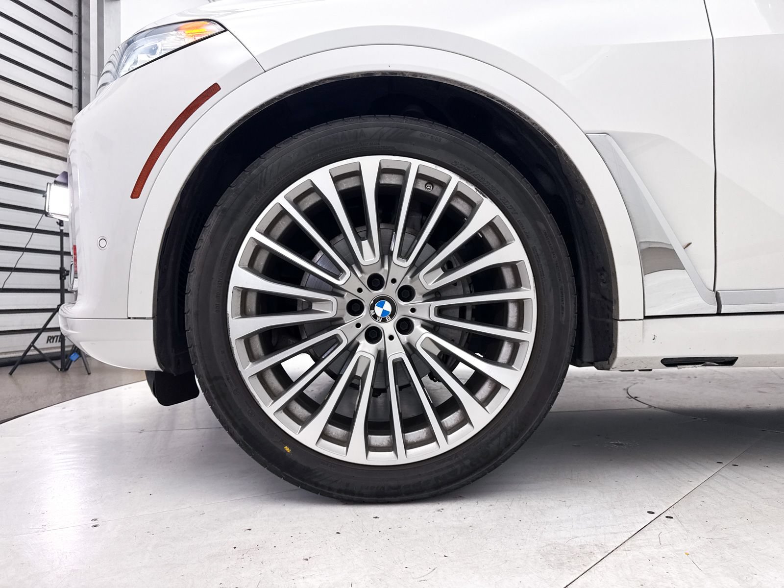 Used 2019 BMW X7 xDrive40i w/ Premium Package AWD/4WD image 16