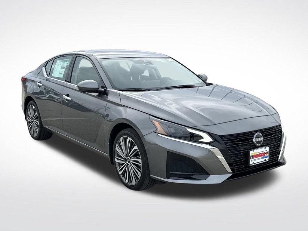 New 2025 Nissan Altima 2.5 SL AWD/4WD image 7