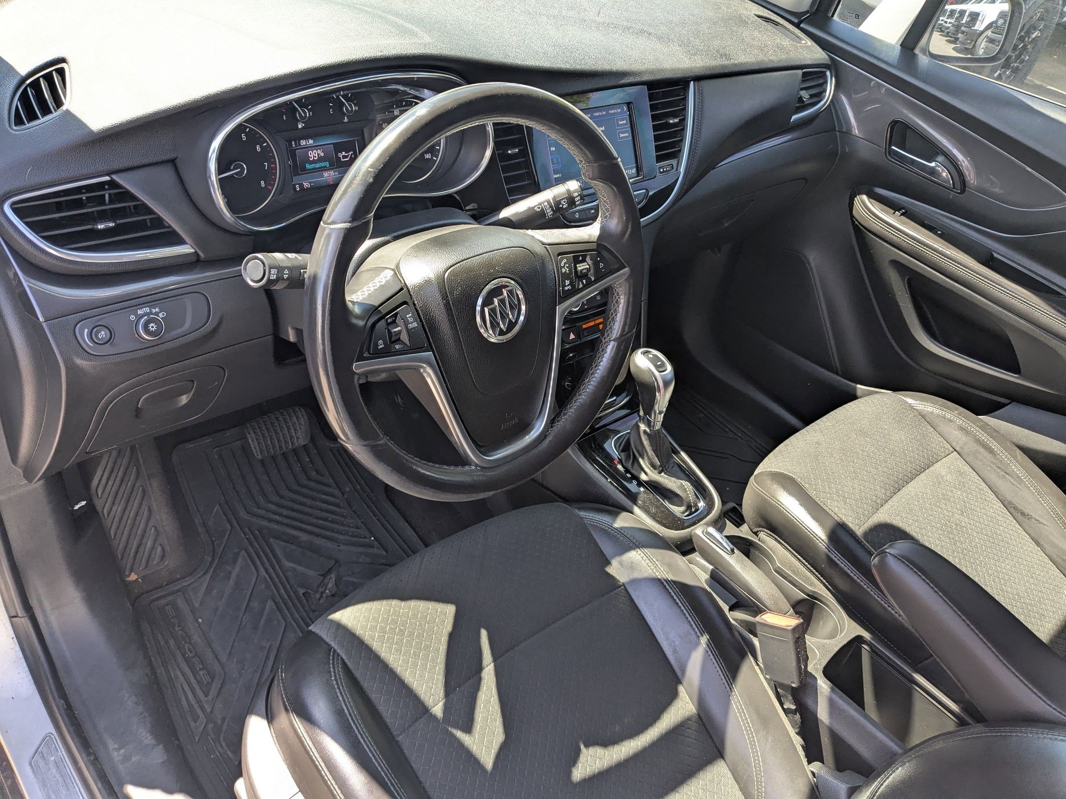Used 2022 Buick Encore Preferred w/ Safety Package AWD/4WD image 17