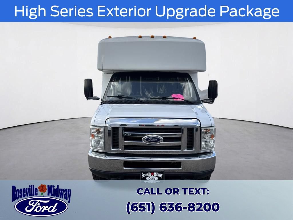 Used 2015 Ford E-450 and Econoline 450 Super Duty w/ Shuttle Bus Prep Package RWD image 2