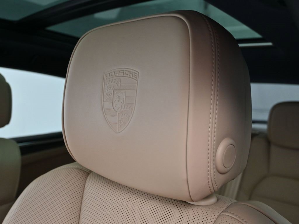 New 2026 Porsche Macan image 20