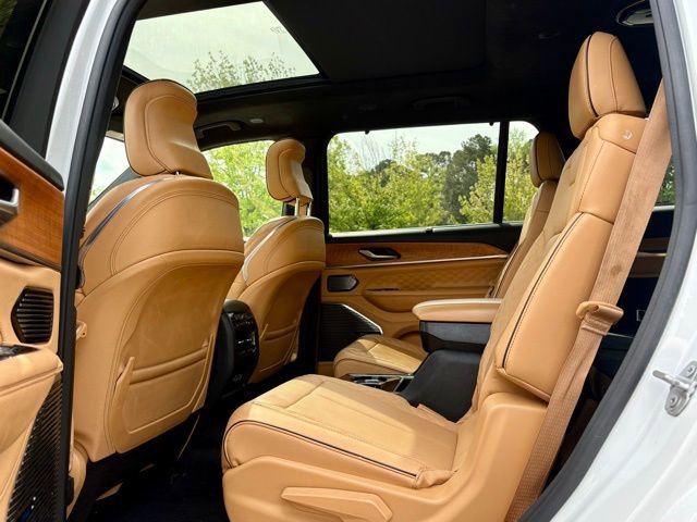 Used 2022 Jeep Grand Cherokee L Summit AWD/4WD image 28