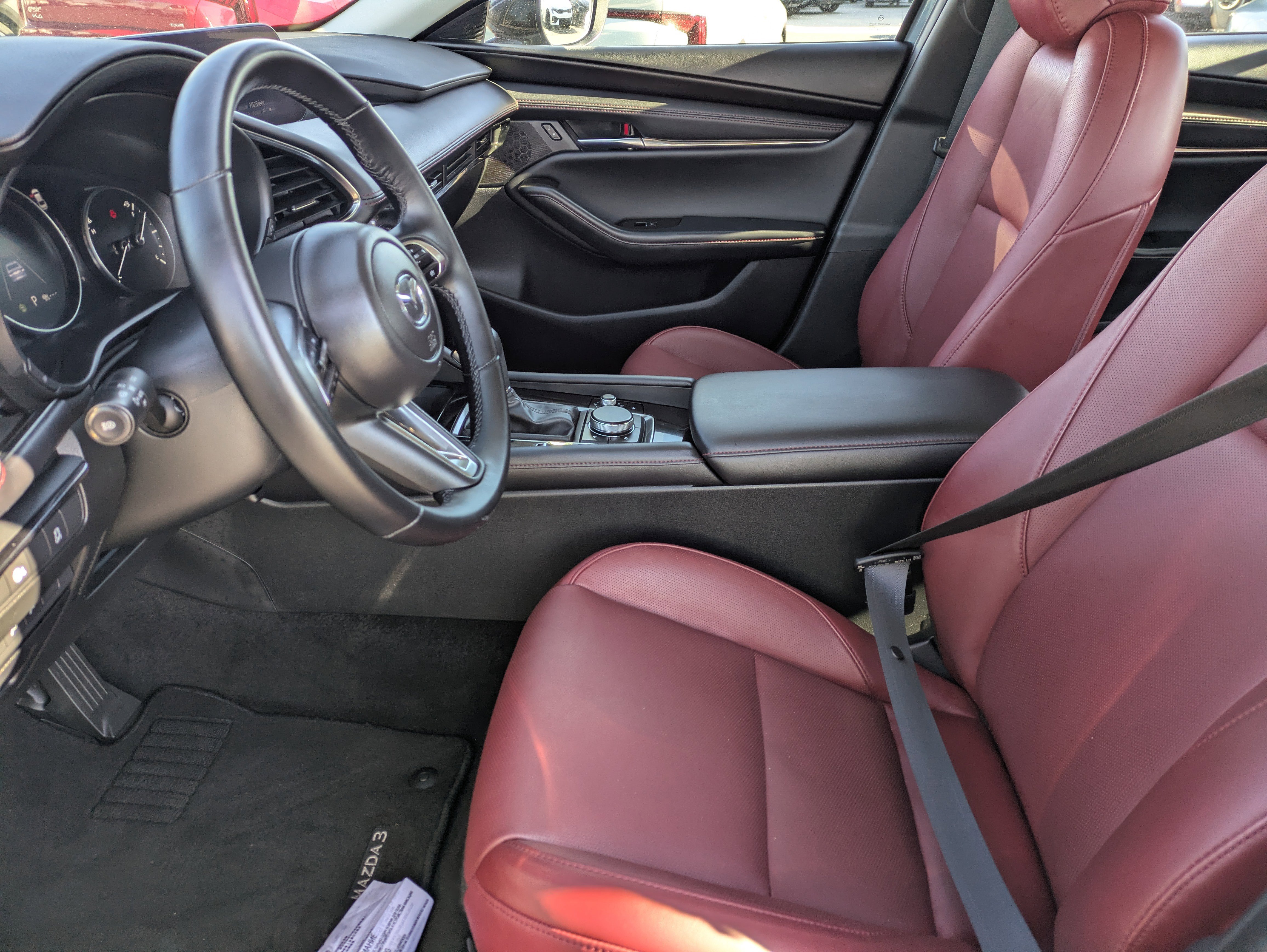 Used 2025 MAZDA MAZDA3 s image 24