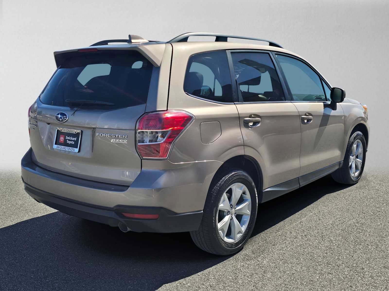 Used 2016 Subaru Forester 2.5i Limited AWD/4WD image 7