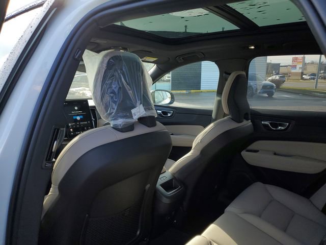 New 2026 Volvo XC60 B5 Plus w/ Protection Package Premier image 25