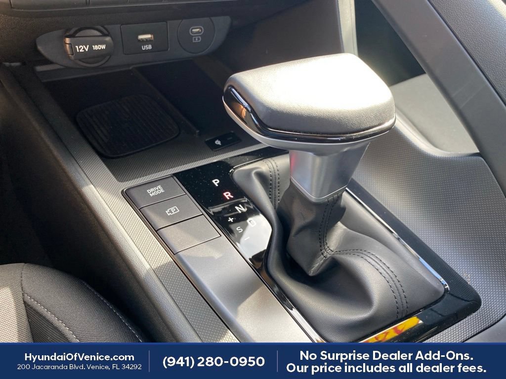 Certified 2025 Hyundai Elantra Sport FWD image 12