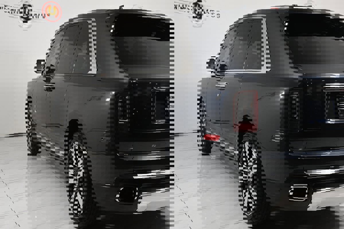 Used 2019 Rolls-Royce Cullinan image 36