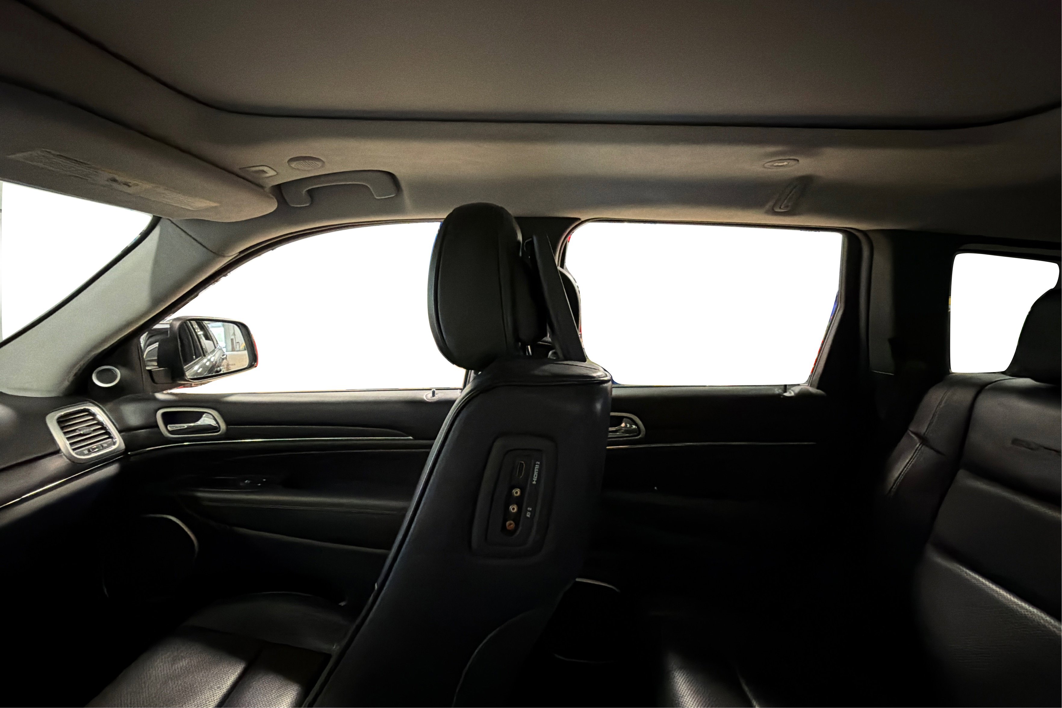 Used 2018 Jeep Grand Cherokee Summit AWD/4WD image 43