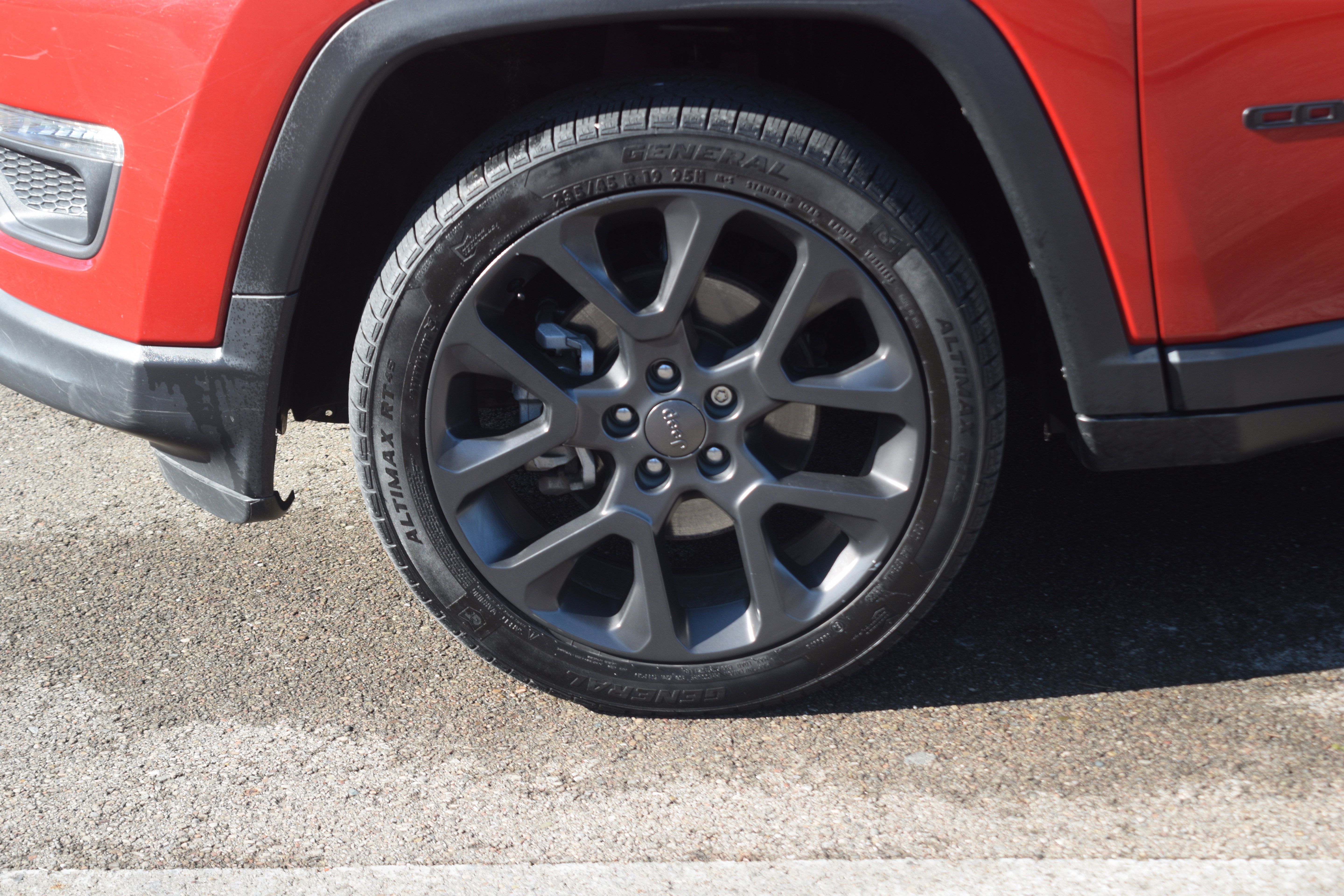 Used 2021 Jeep Compass Latitude w/ Sun and Sound Group image 28