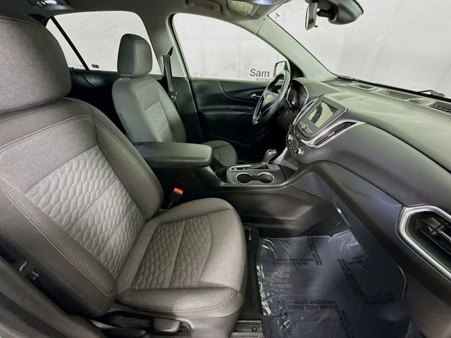 Used 2019 Chevrolet Equinox LT w/ Driver Convenience Package image 26