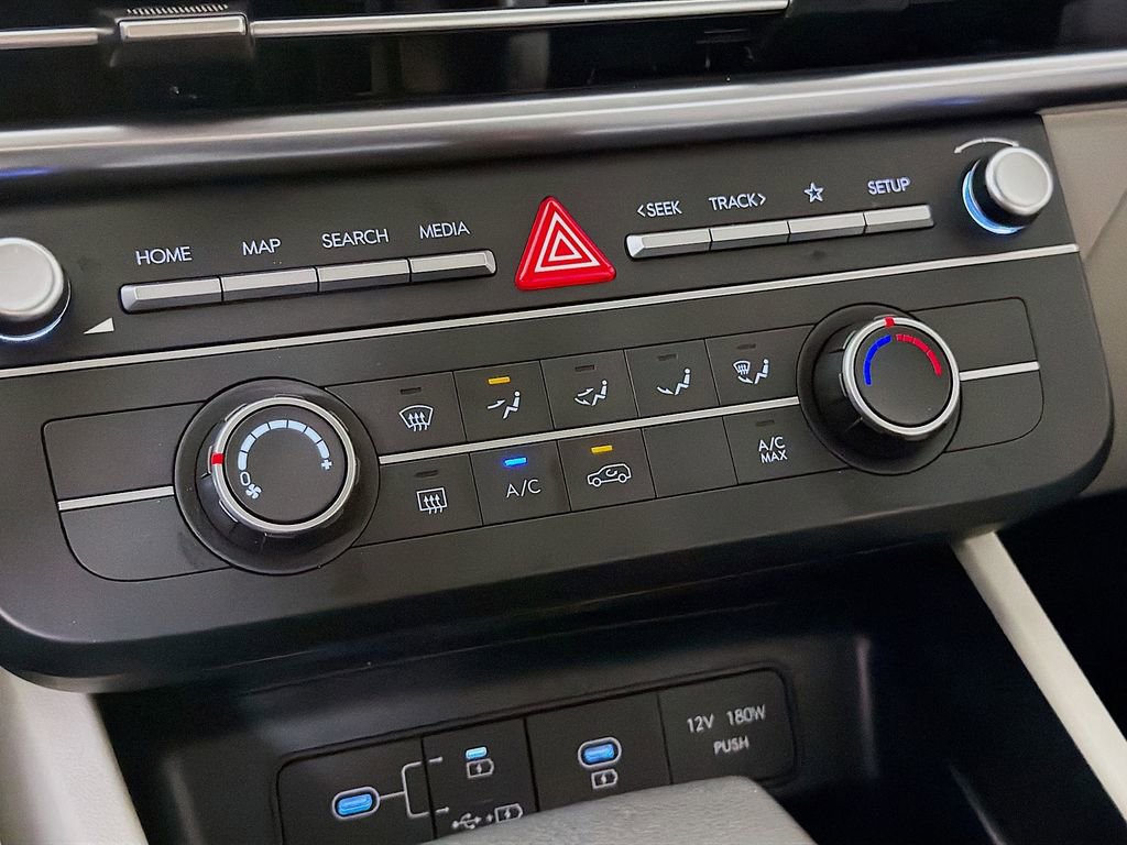 Used 2025 Hyundai Tucson SE FWD image 18