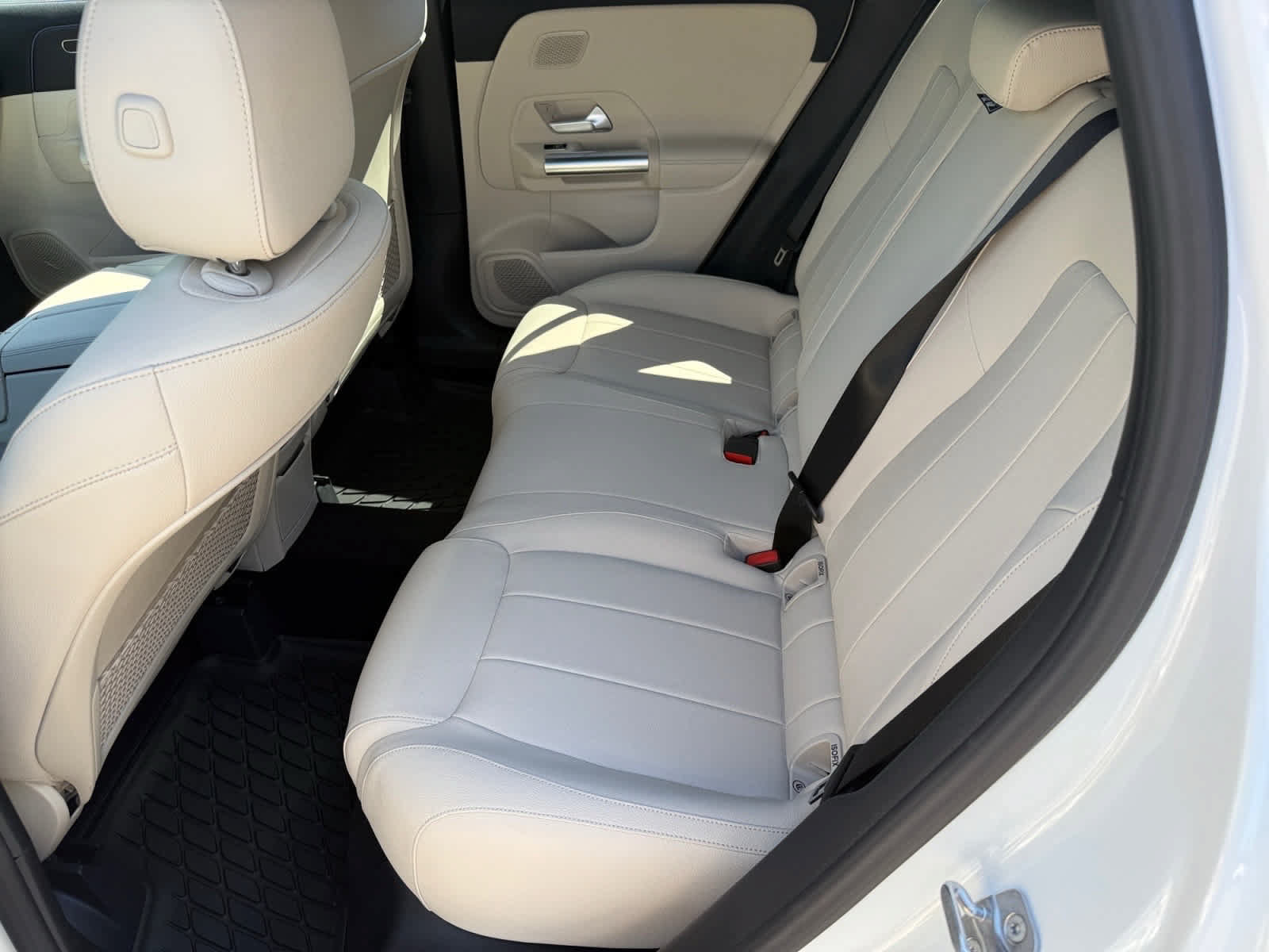Used 2026 Mercedes-Benz GLA 250 4MATIC image 10