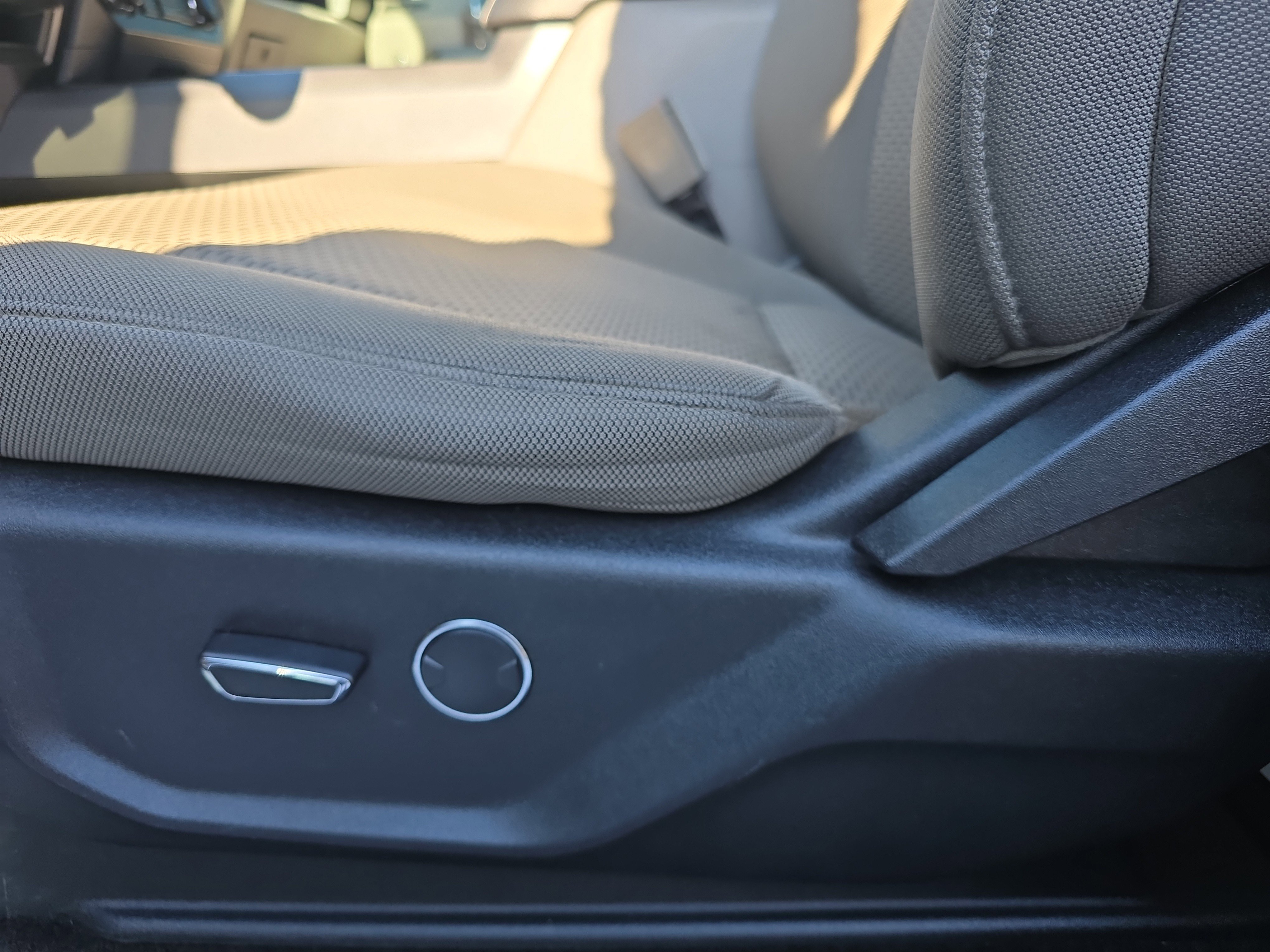 Used 2018 Ford F150 XLT w/ XTR Package image 14