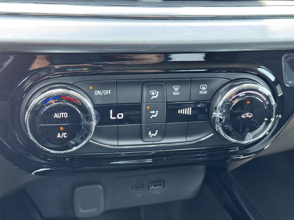 New 2026 Chevrolet Trax LT FWD image 18