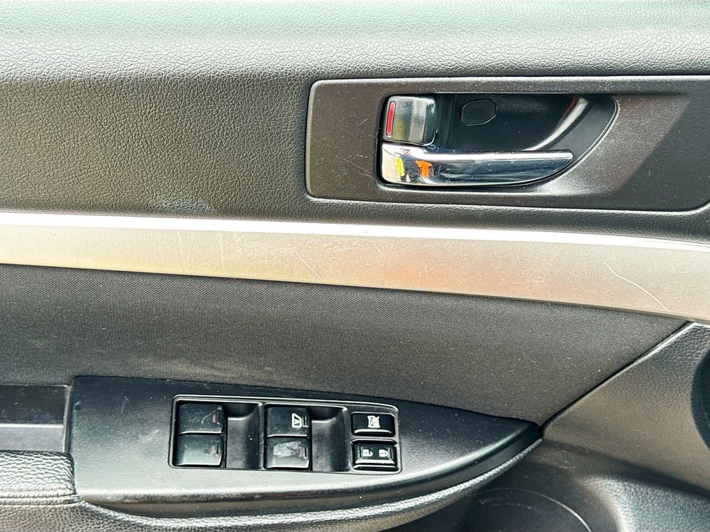 Used 2012 Subaru Outback 2.5i Premium image 21