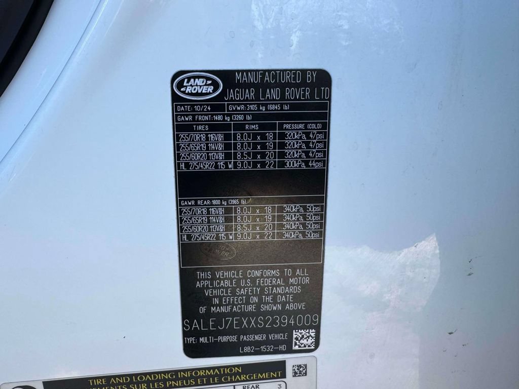 Used 2025 Land Rover Defender 110 S AWD/4WD image 11