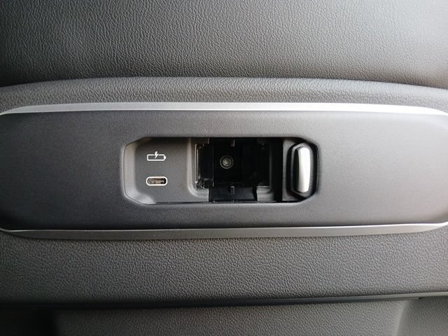 New 2026 BMW X5 xDrive50e AWD/4WD image 16