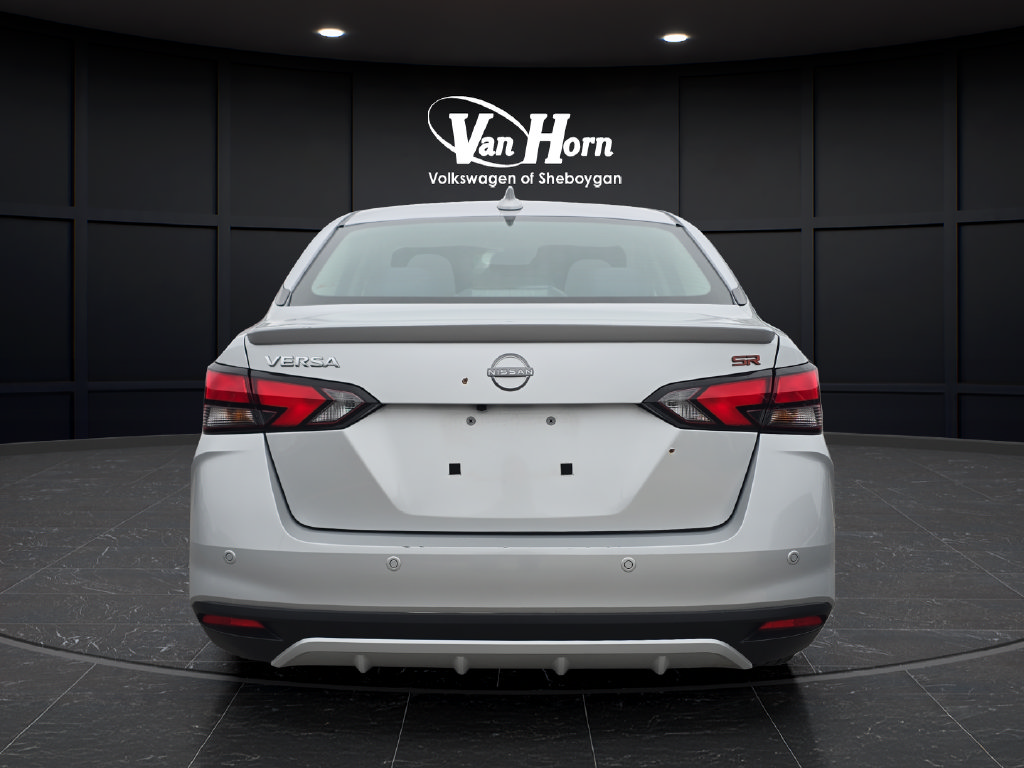 Used 2024 Nissan Versa SR FWD image 6