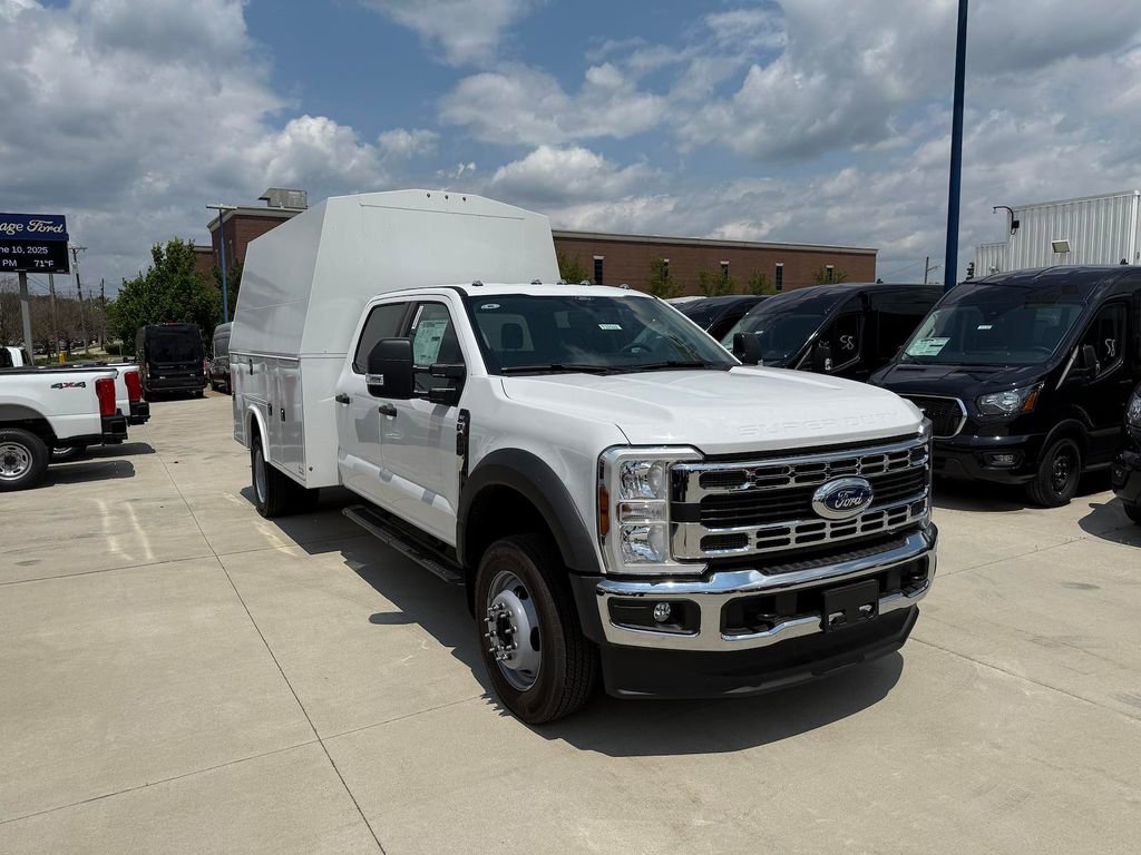 New 2025 Ford F450 XLT w/ XLT Value Package image 11