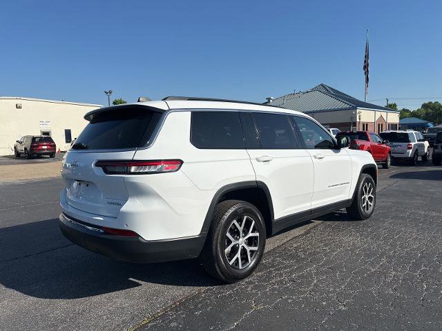 Used 2024 Jeep Grand Cherokee L Limited AWD/4WD image 3