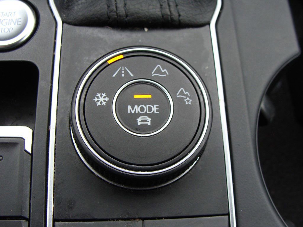 Used 2018 Volkswagen Atlas SE image 29