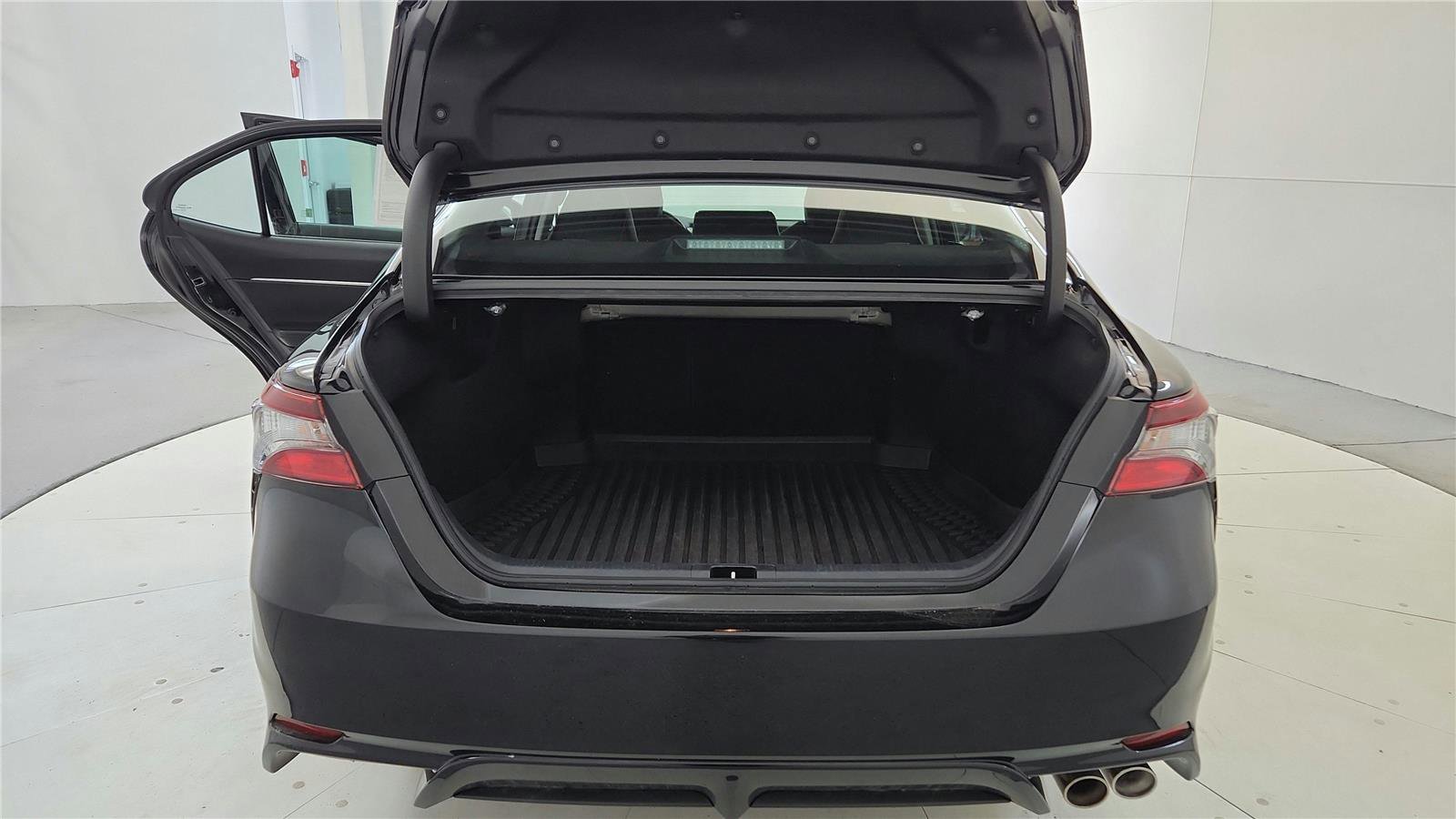 Certified 2024 Toyota Camry SE w/ Cold Weather Package FWD image 23