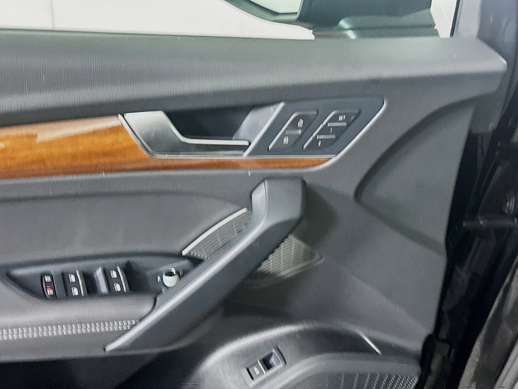 Used 2023 Audi Q5 2.0T Premium Plus w/ Premium Plus Package image 15