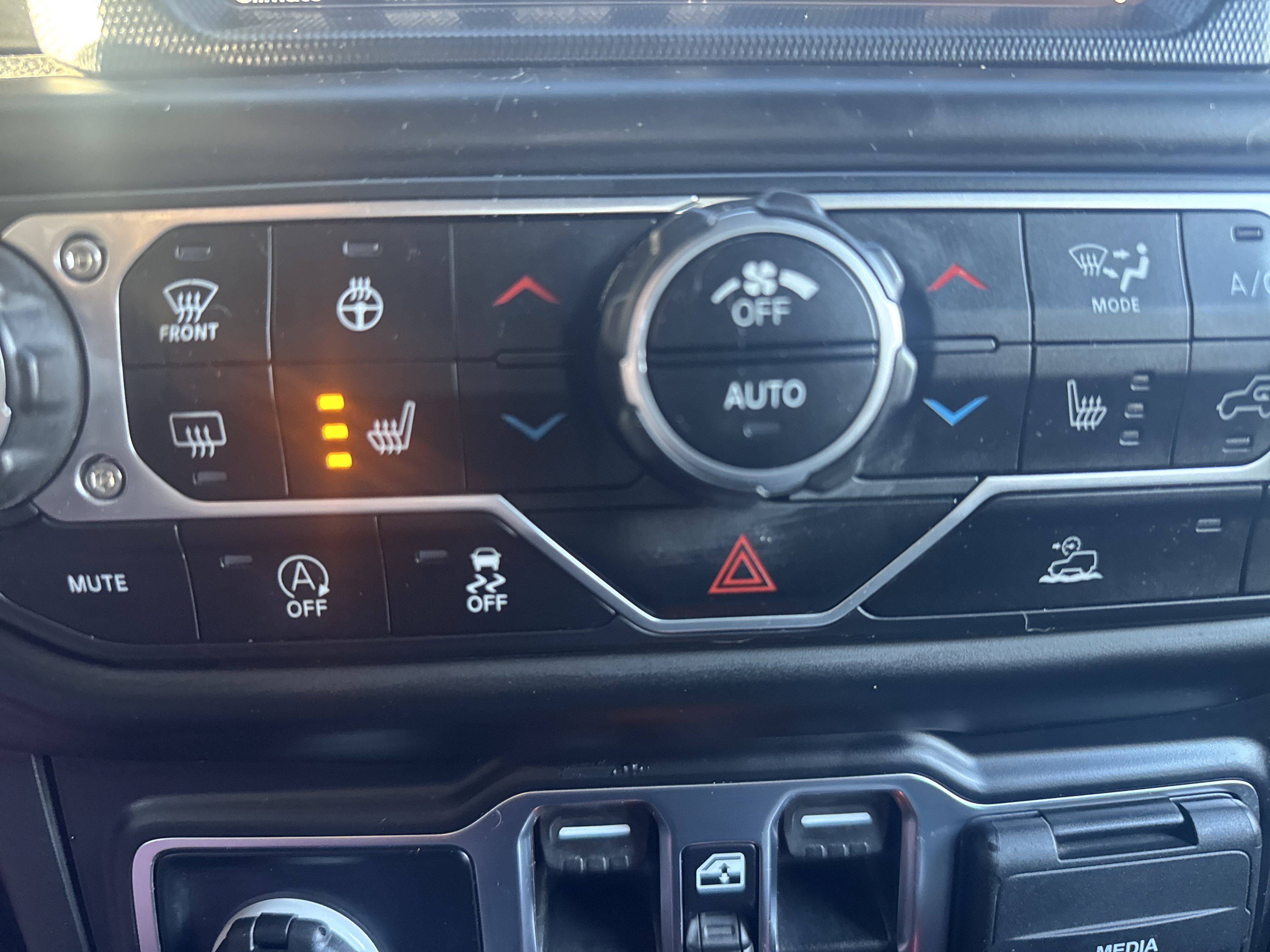 Used 2022 Jeep Wrangler Unlimited Sport image 28