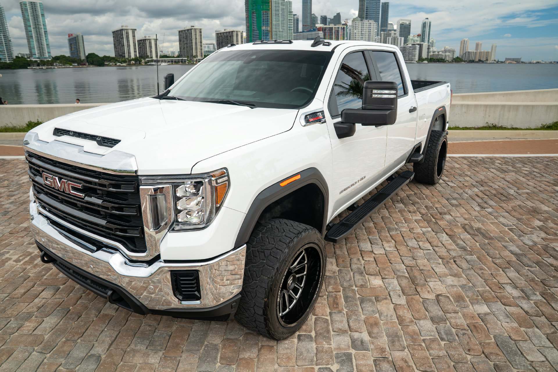 Used 2023 GMC Sierra 2500 Pro w/ Convenience Package AWD/4WD image 17