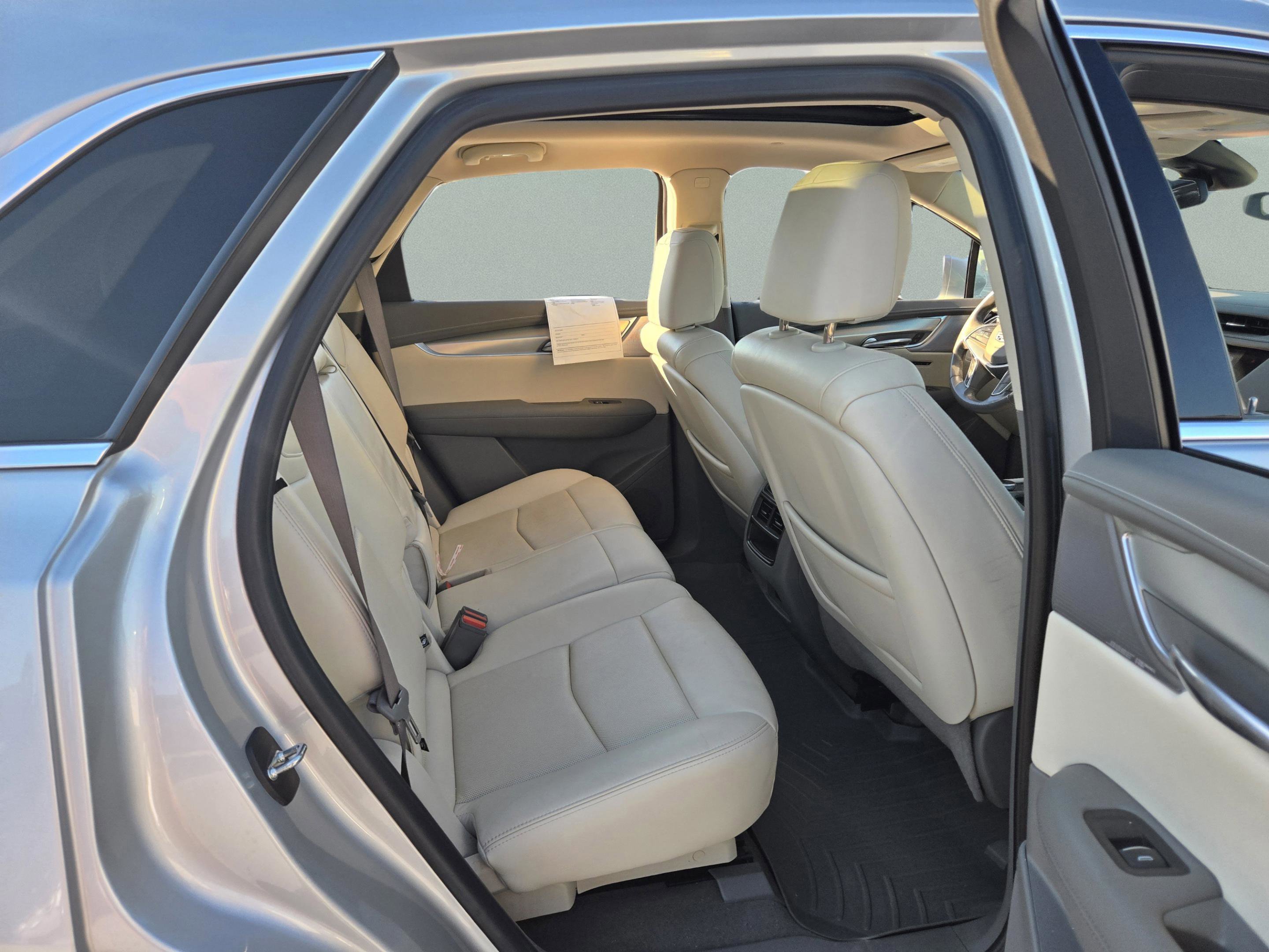 Used 2020 Cadillac XT5 Premium Luxury FWD image 9