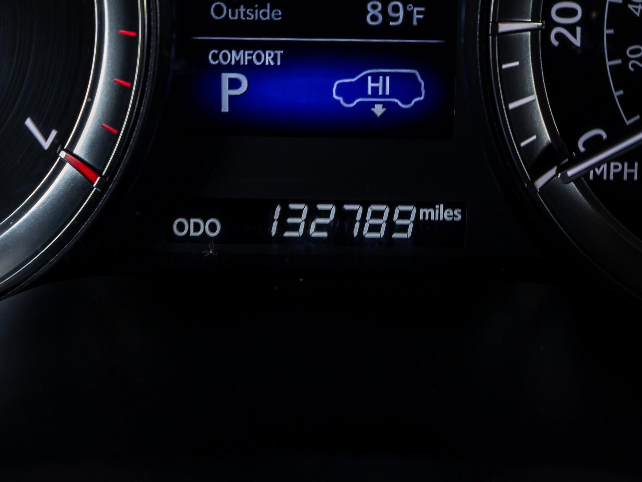 Used 2017 Lexus LX 570 4WD image 18