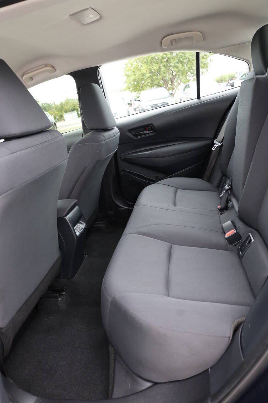 Used 2023 Toyota Corolla LE FWD image 17