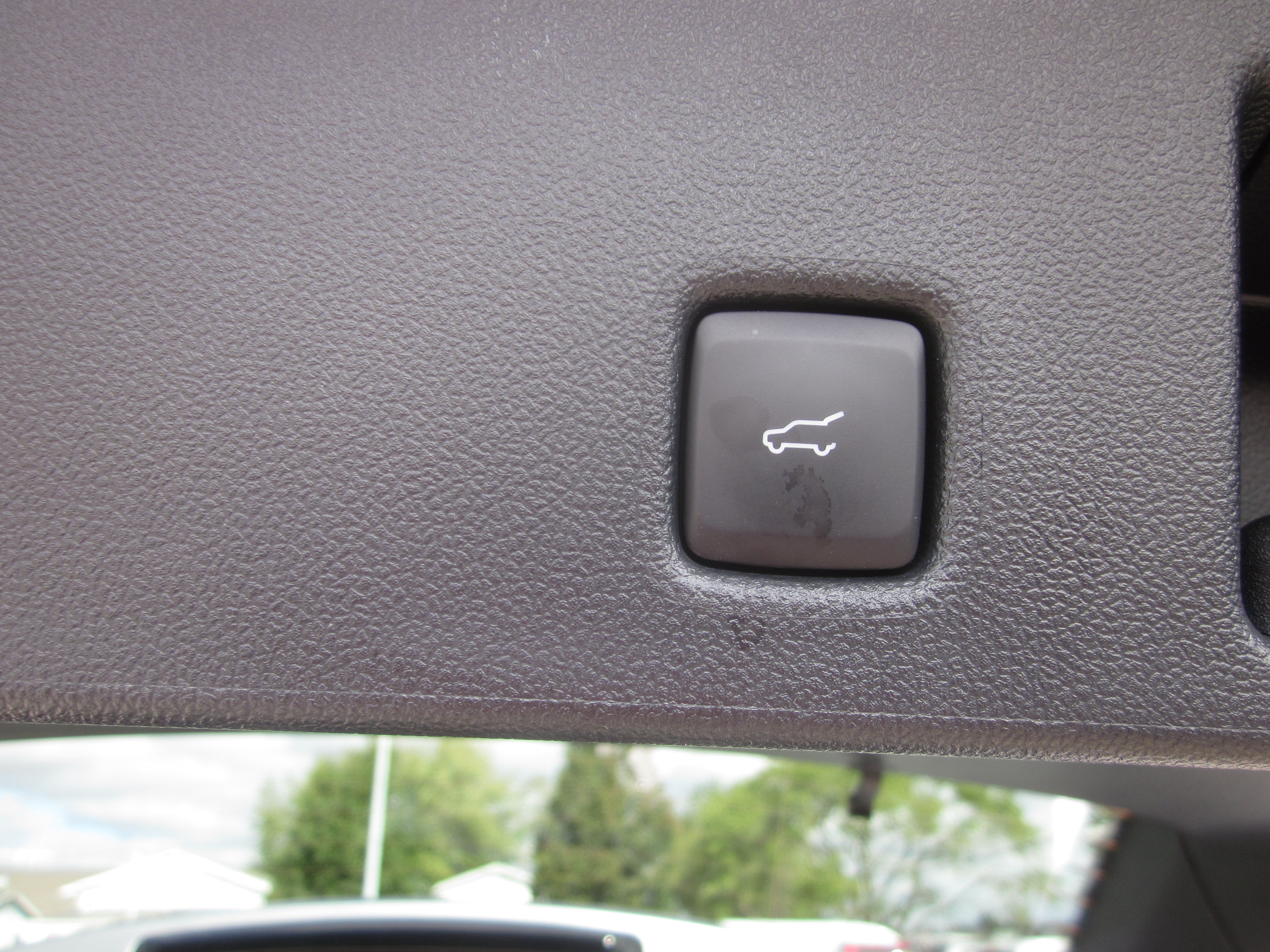 Used 2024 Ford Escape Platinum w/ Class II Trailer Tow Package AWD/4WD image 11
