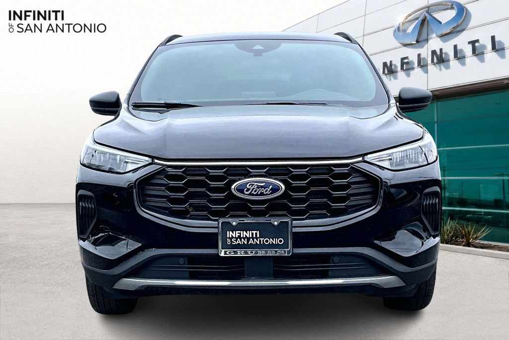 Used 2025 Ford Escape ST-Line AWD/4WD image 4