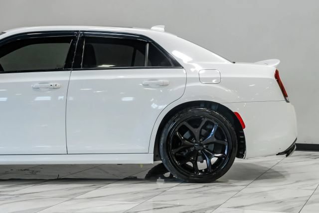 Used 2022 Chrysler 300 S w/ Comfort Group RWD image 19