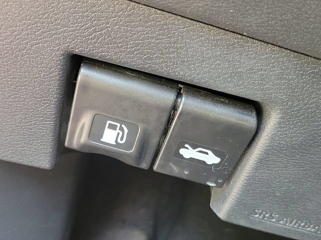 Used 2021 Nissan Kicks SV FWD image 10