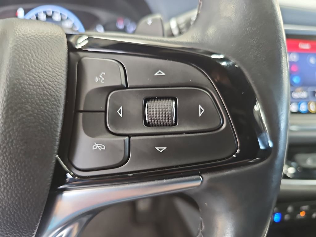 Used 2024 Buick Enclave Premium AWD/4WD image 18